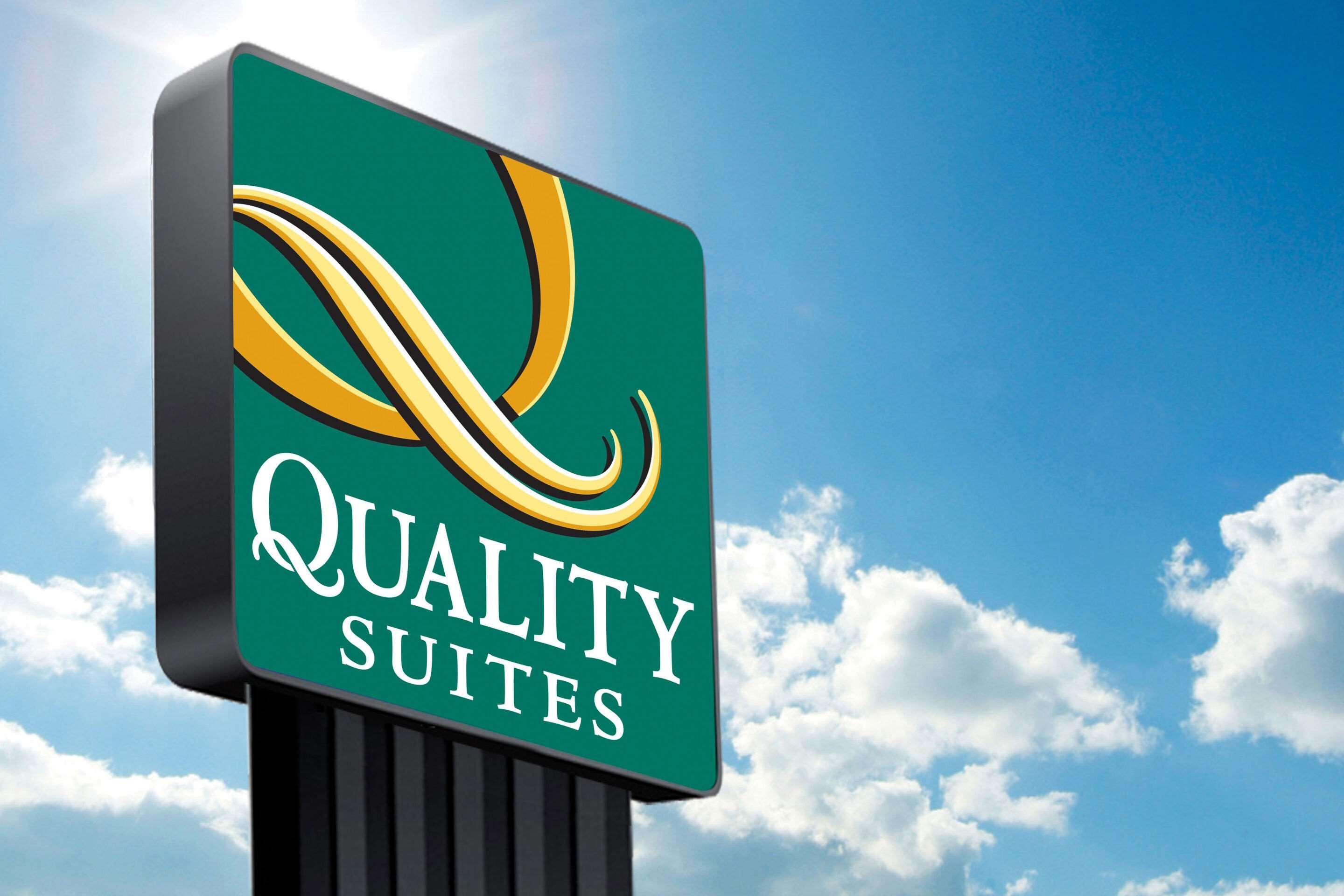 Quality Suites Near West Acres Fargo Ngoại thất bức ảnh