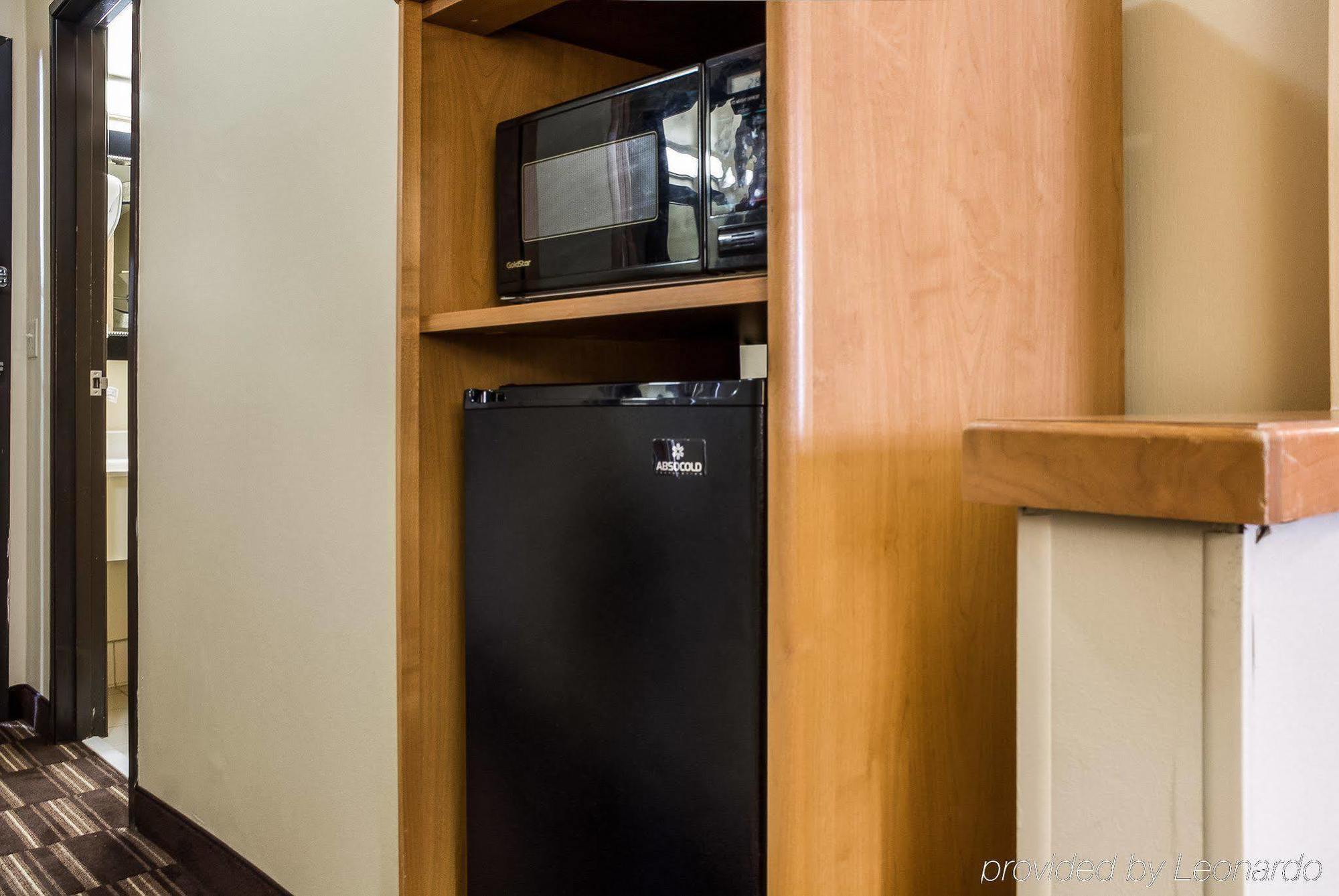 Quality Suites Near West Acres Fargo Ngoại thất bức ảnh