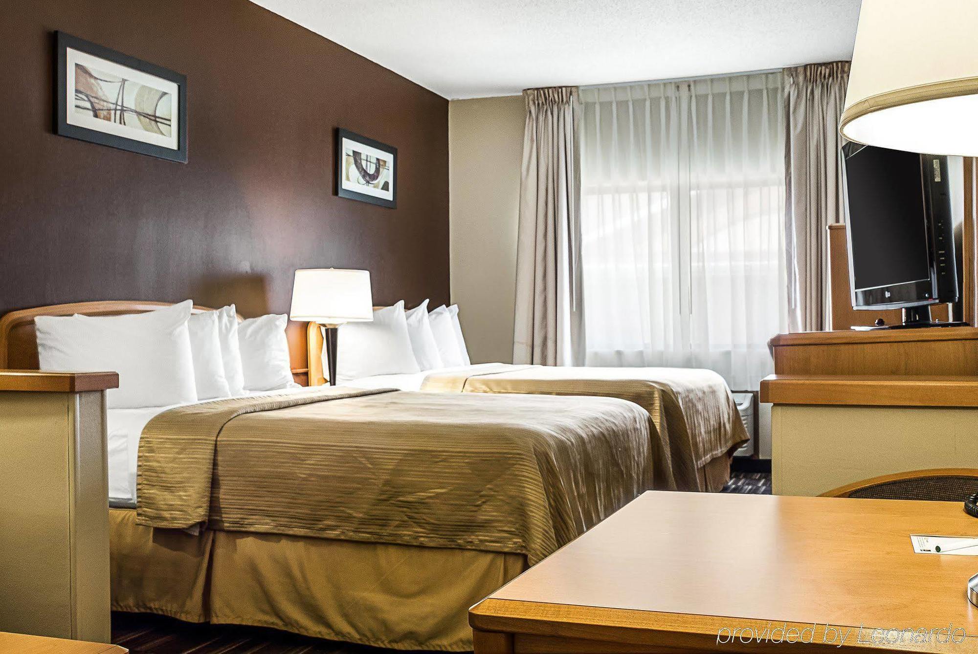 Quality Suites Near West Acres Fargo Ngoại thất bức ảnh
