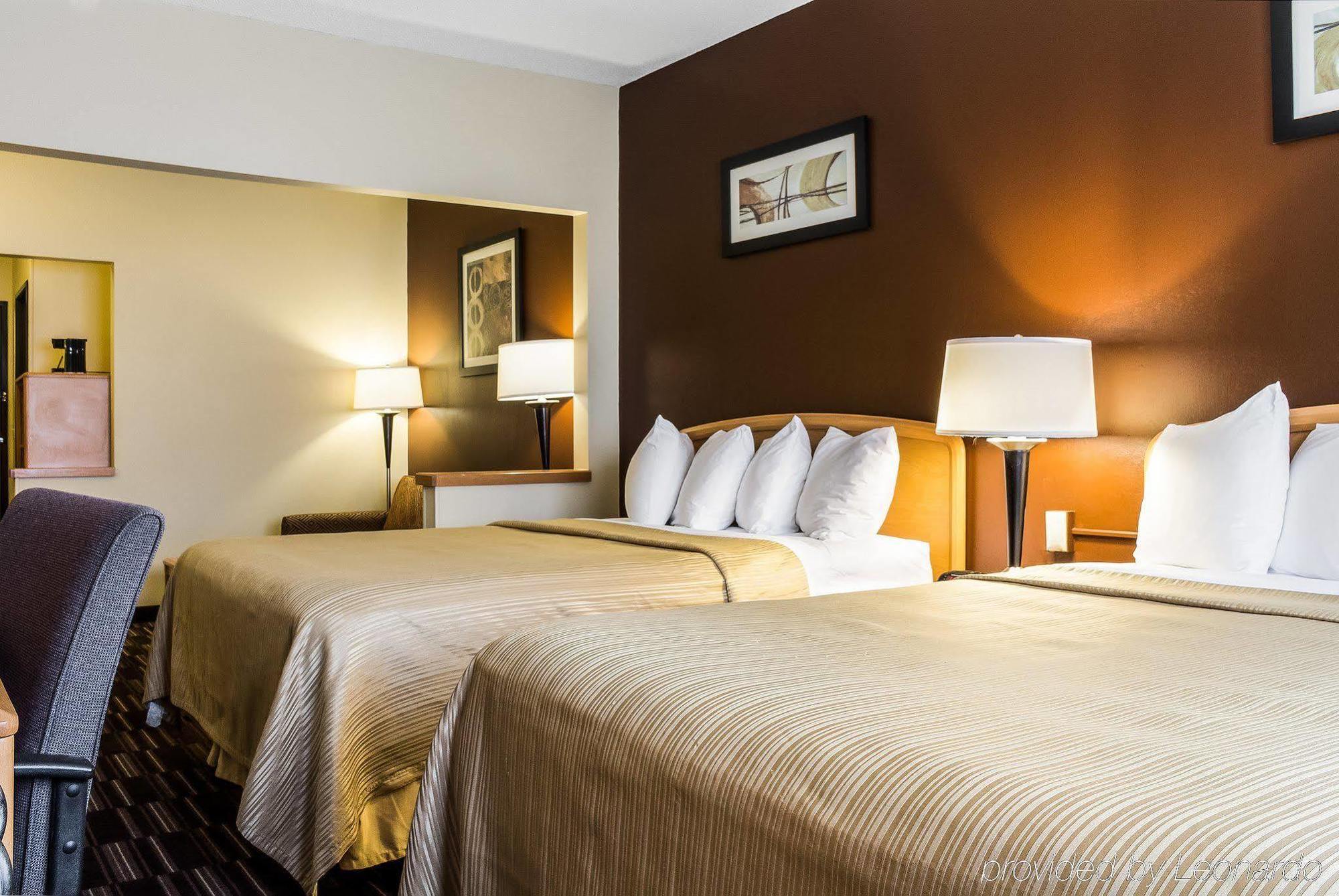 Quality Suites Near West Acres Fargo Ngoại thất bức ảnh