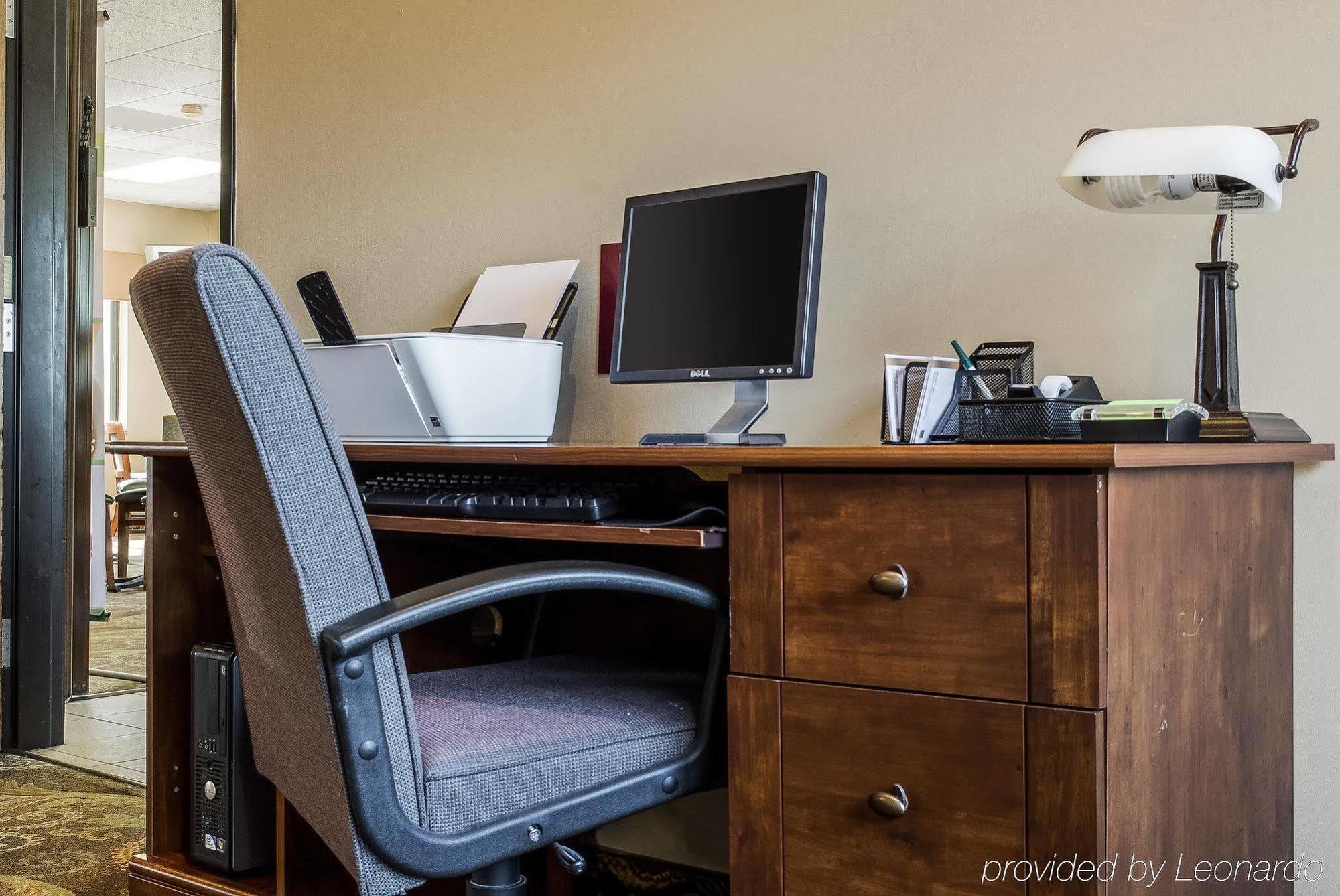 Quality Suites Near West Acres Fargo Ngoại thất bức ảnh